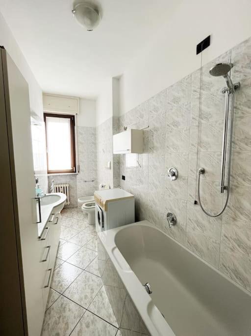 Apartamento Airport+Train Station+Center Cozy City Loft Bérgamo Exterior foto